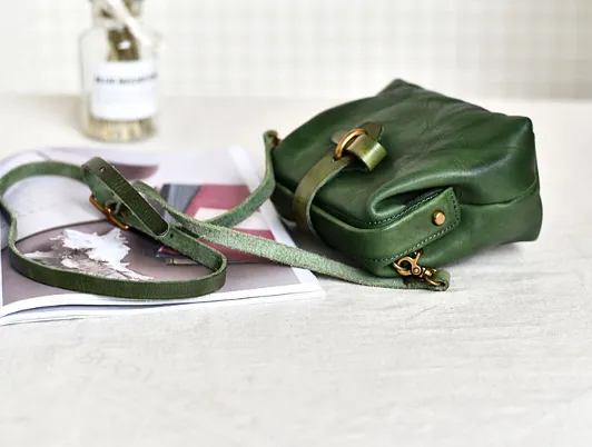 YAAGLE Women Vintage Vegetable Soft Tanned Leather Shoulder Bags YG291