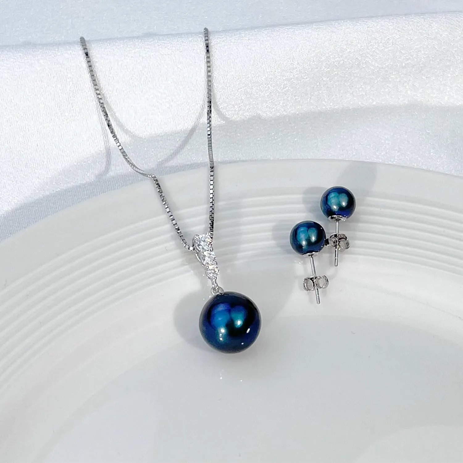 YAMI Pearl Neckalce and Earrings Set, Pearl Jewelry Set for Women, Genuine Cultured Blue/Black/Golden Pearls Crafted in 925 Sterling Silver, Luxurious Jewelry Gifts for Women, Length 18 2IN