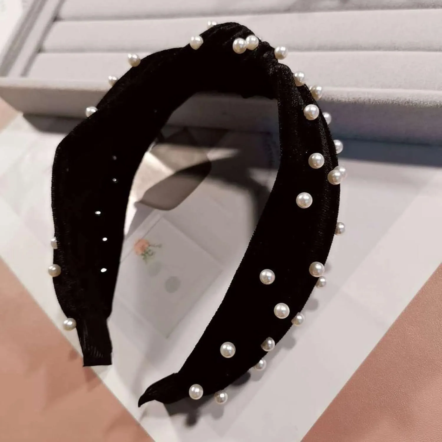 YOLAI Velvet Pearl Hair Hoop for Women Golden Velvet Pearl Knotted Hair Hoop Headband Hair Accessories (Black, One Size)