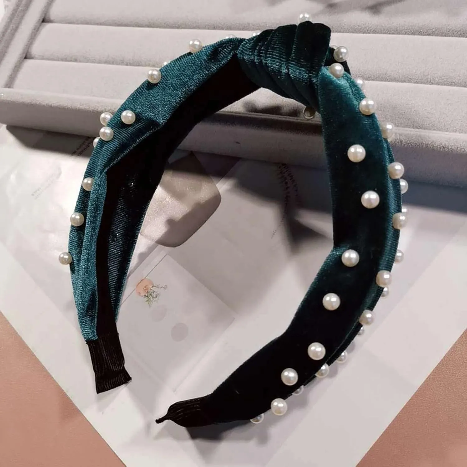 YOLAI Velvet Pearl Hair Hoop for Women Golden Velvet Pearl Knotted Hair Hoop Headband Hair Accessories (Green, One Size)