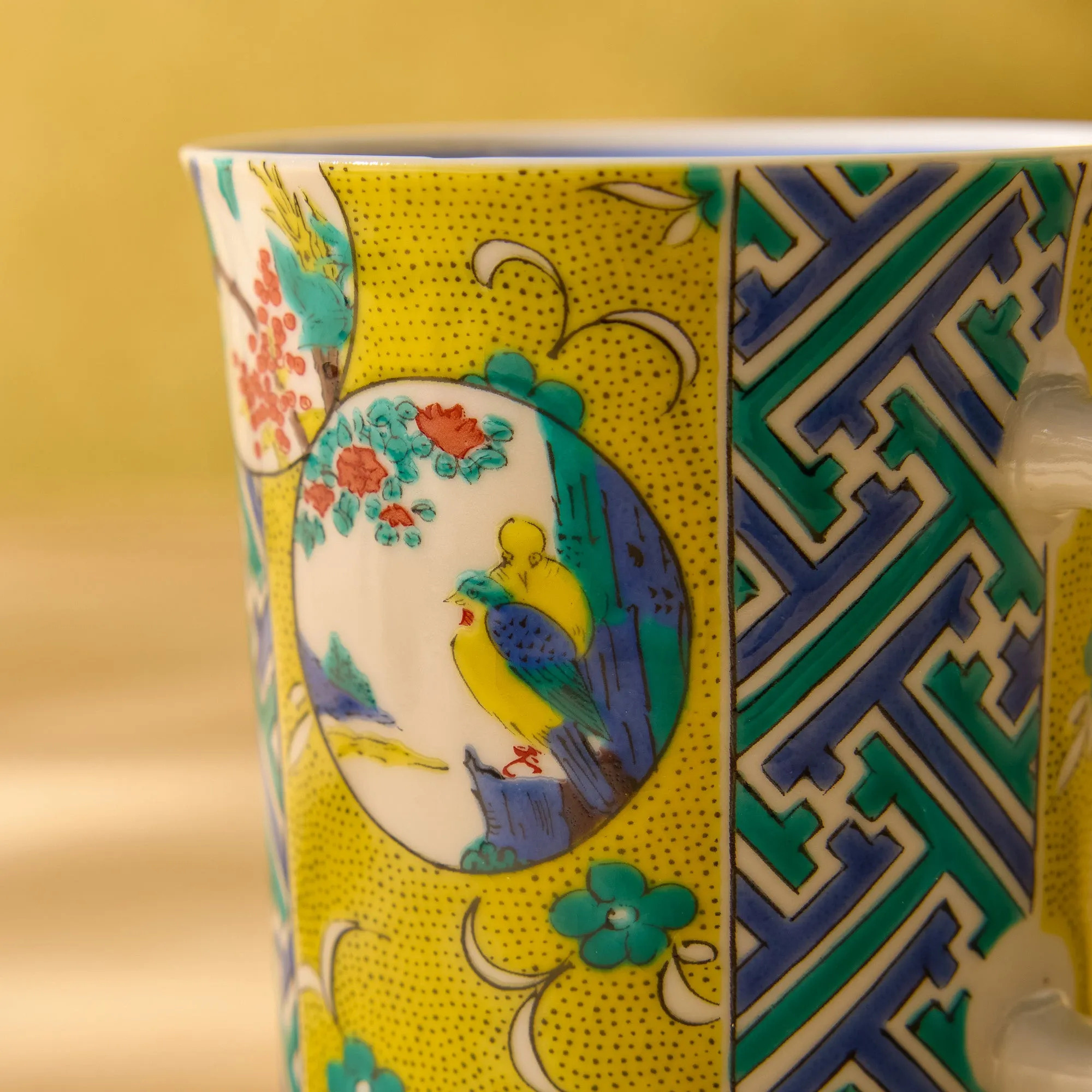 Yoshidaya Kutani Ware Mug
