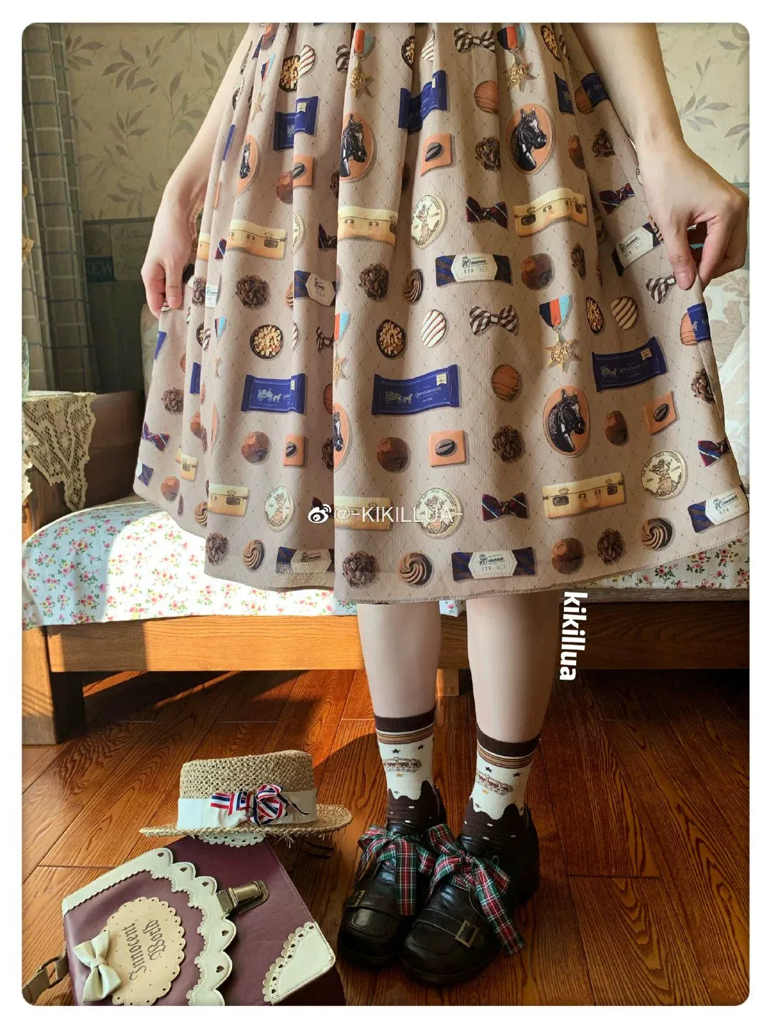 Yukines Box~Retro Lolita Chocolate Color Cotton Socks