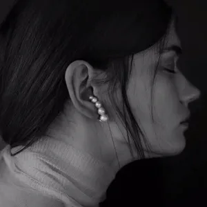 Yves Pearl Earrings